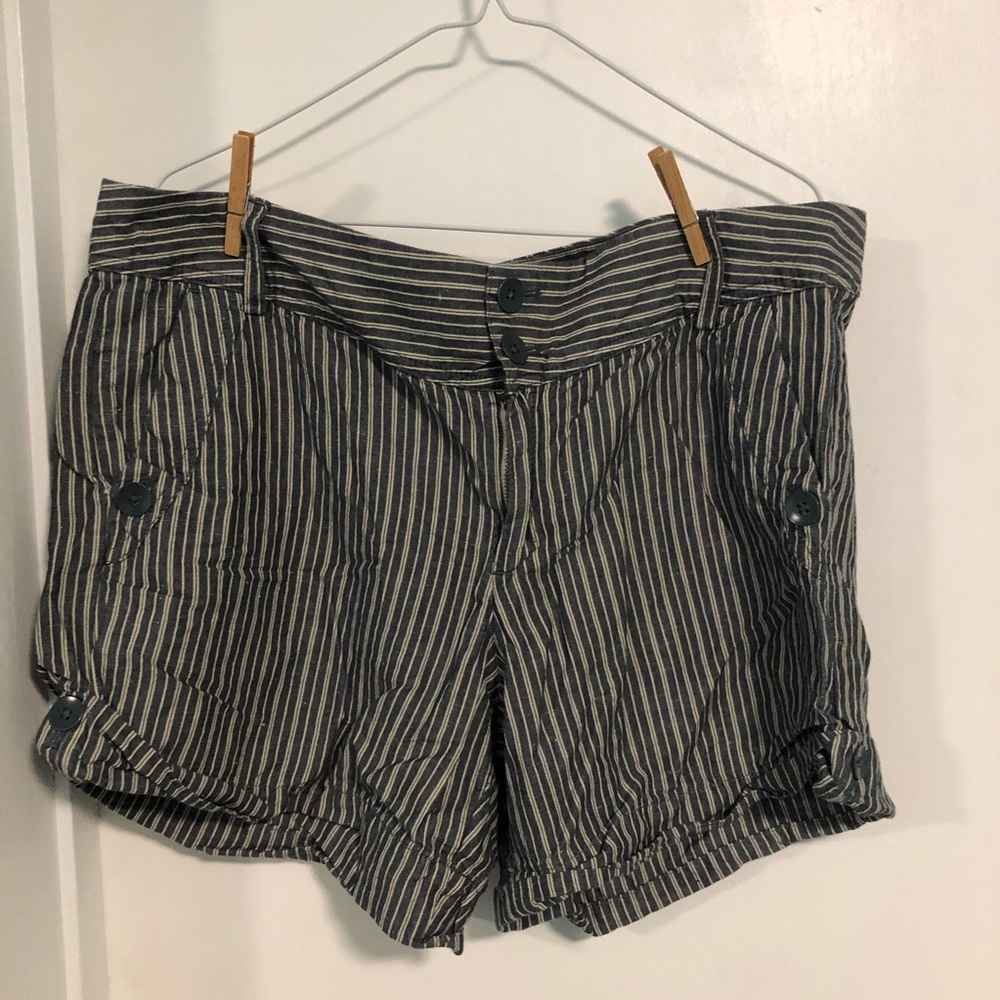 GAP linen shorts